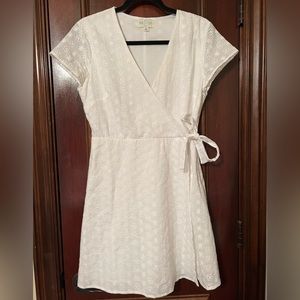 JUN & IVY White Dress Size Medium
